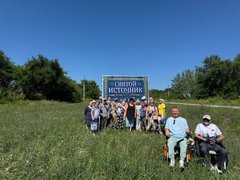 Паломники из Энгельсского дома-интерната съездили к Святому источнику великомученицы Параскевы