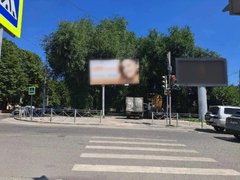 Саратов избавили от 101 незаконного рекламного щита