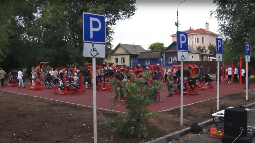 В энгельсском народном фитнес-парке провели первую тренировку