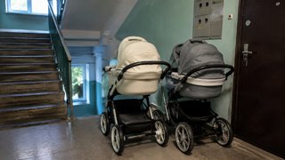 В Саратове заботливый дед украл две детские коляски для новорожденного внука