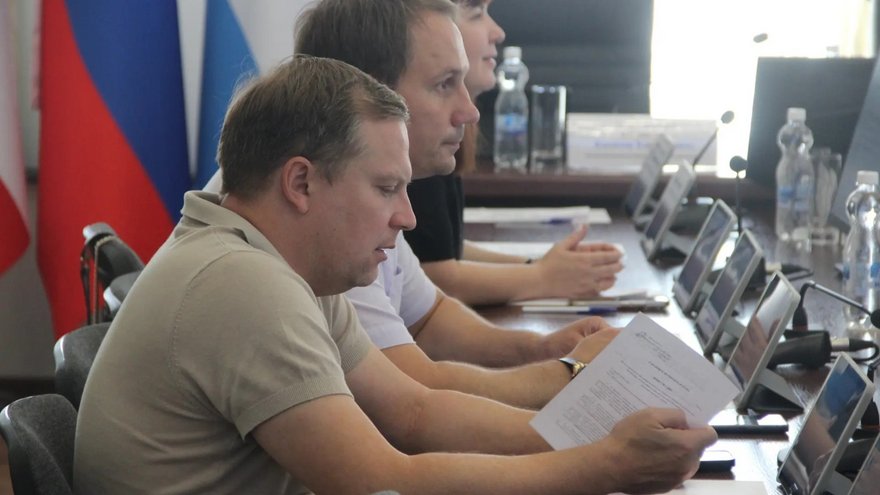 В Саратове нашли деньги на пассажирские перевозки и мусоровозы