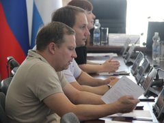 В Саратове нашли деньги на пассажирские перевозки и мусоровозы