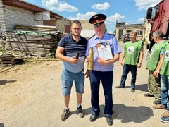 Саратовские следователи отправили гуманитарную помощь бойцам СВО