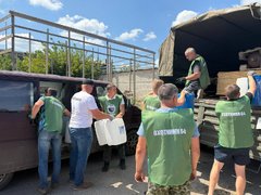 Саратовские следователи отправили гуманитарную помощь бойцам СВО