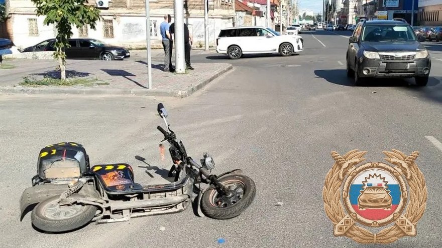 Два взрослых электровелосипедиста и подросток-мотоциклист разбились в авариях