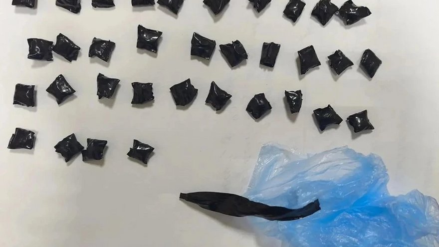 В Энгельсе двух граждан Таджикистана поймали с крупной партией наркотиков