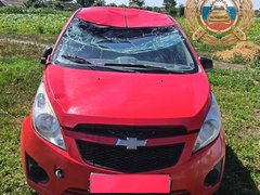 В Саратовской области женщина-водитель пострадала в опрокинувшейся иномарке