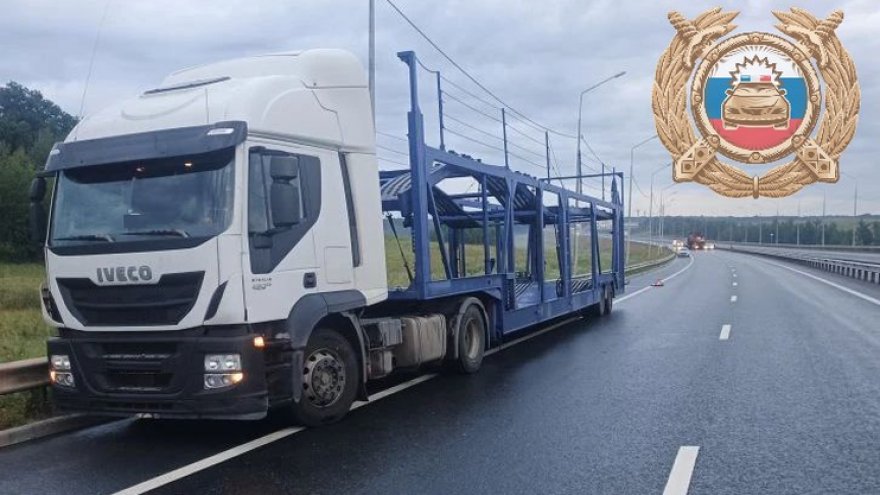 На окраине Саратова два человека разбились в ДТП с грузовиками