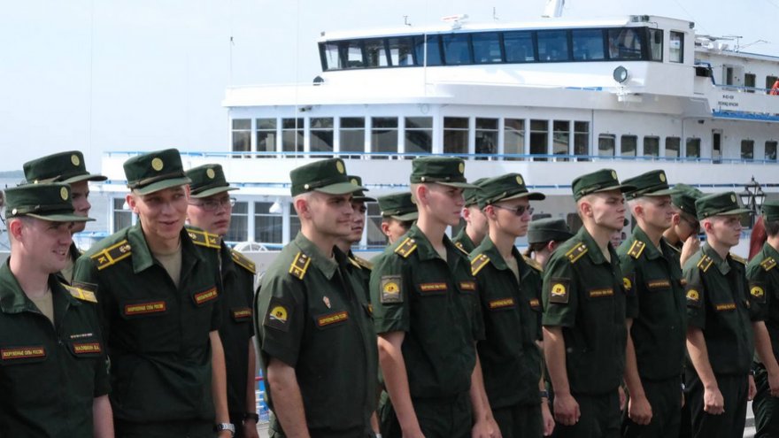 В Саратове отметили 330-летие создания Военно-морского флота России