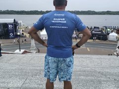 Экс-начальник полиции Саратова Чепурной дважды переплыл Волгу в Нижнем Новгороде