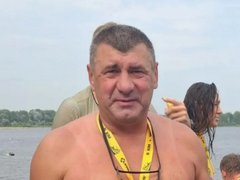 Экс-начальник полиции Саратова Чепурной дважды переплыл Волгу в Нижнем Новгороде