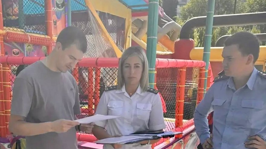В Саратове у цирка снова обнаружили нелегальный паровозик