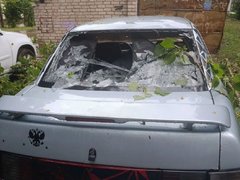 Рухнувшие деревья и разбитые машины: жители Саратовской области опубликовали фото с последствиями природной стихии