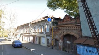 Дом в центре Саратова признали аварийным