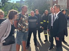 При налете БПЛА на Энгельс поврежден многоквартирный дом: жильцам пообещали помощь