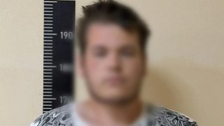 Саратовец приехал на похороны родственника в Камышин и украл золото у крестной