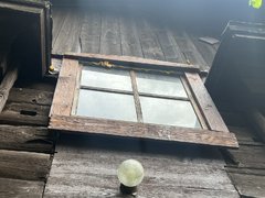 Дырявая мельница, дороги, туалеты и мусор: жители пожаловались на благоустройство села Лох в Саратовской области