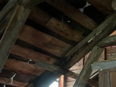 Дырявая мельница, дороги, туалеты и мусор: жители пожаловались на благоустройство села Лох в Саратовской области
