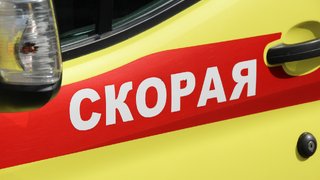 В Саратове молодой мужчина пострадал при падении с высоты