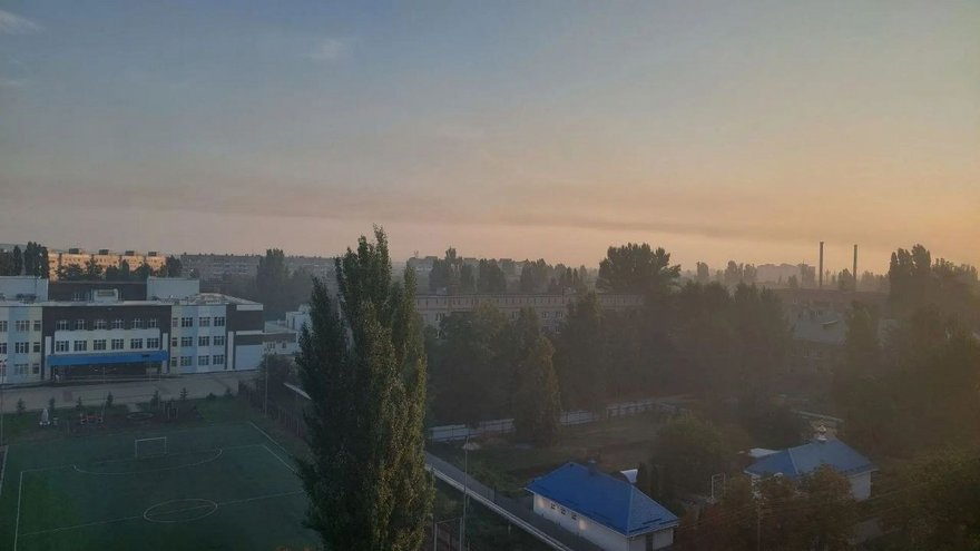 Энгельс сильно заволокло дымом от горящего мусорного полигона