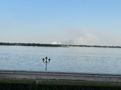 Энгельс сильно заволокло дымом от горящего мусорного полигона