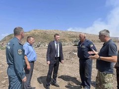 Пожар на мусорном полигоне в Энгельсе: площадь тушения уменьшилась на 30%