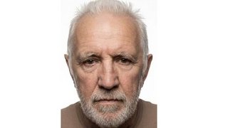 В Саратове потерялся зеленоглазый усатый мужчина