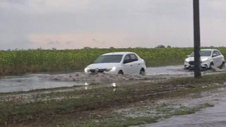 В Балакове улицы затопило после дождя