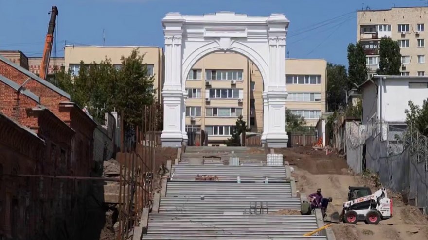 Новый спуск к набережной Саратова обещают открыть к 25 августа