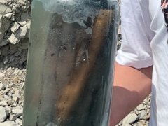 В Саратове нашли дореволюционную бутыль с покрытыми плесенью записками