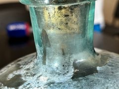 В Саратове нашли дореволюционную бутыль с покрытыми плесенью записками