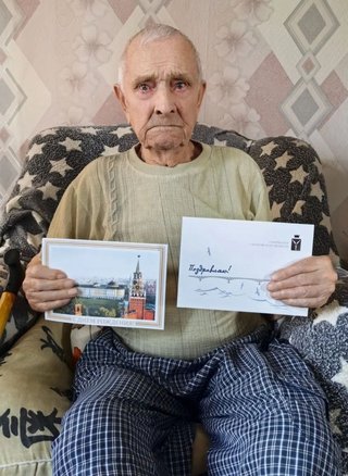 Путин поздравил саратовского ветерана труда Ойкина с 96-летием