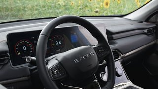 Пьяный водитель ударил полицейского кулаком в лицо: дело передали в суд