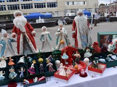 Архангельские пряники, дагестанские кувшины, распечатанные на 3D-принтере игрушки: в Саратове развернули фестиваль Палитра ремесел
