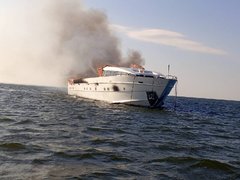 Владельца сгоревшей Мечты обязали выплатить 500 тысяч рублей