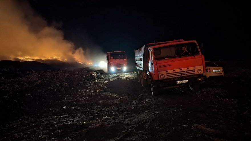В Саратовской области загорелся очередной мусорный полигон