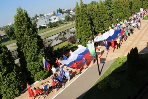 В Энгельсском доме-интернате отметили День российского флага