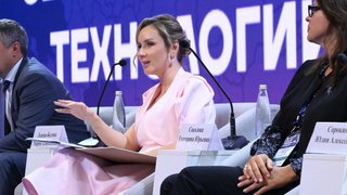 Омбудсмен Львова-Белова предложила распространить сертификат Семьям рады на парки, скверы и дворы