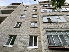 В Саратовской области 2-летний мальчик упал с 5 этажа: он отделался переломом ребра