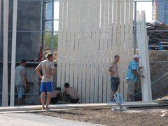 В Саратове завершают строительство спуска у царских ворот