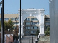 В Саратове завершают строительство спуска у царских ворот