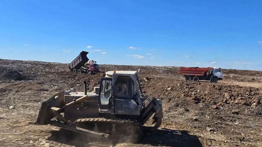 Пожар на мусорном полигоне в Балакове полностью потушили