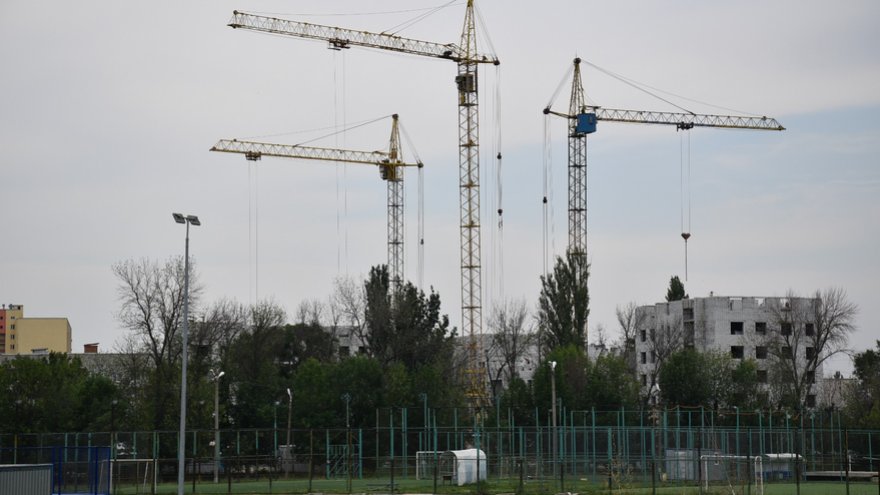 В Саратове на строительство домов для переселенцев выделили 1,5 млрд рублей