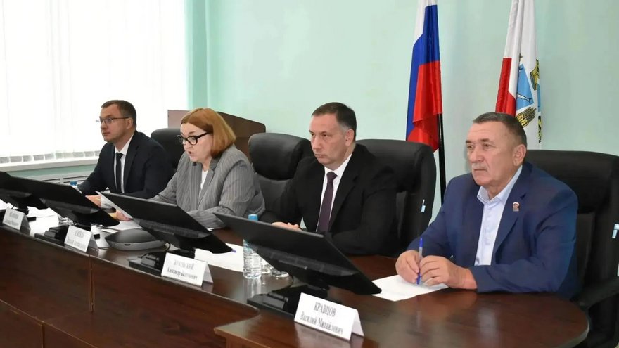 Александр Жуковский переизбран главой Ртищевского района