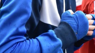 В центре Саратова хулиган избил прохожего: приговор