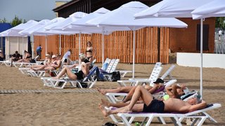 Власти временно запретили купаться на городском пляже Саратова