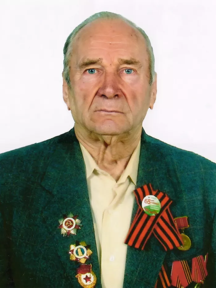Ветерану из Саратова Александру Шмачкову исполнилось 102 года