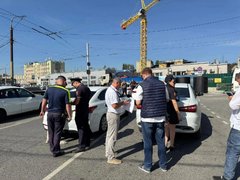 Саратовские чиновники и полицейские поймали двух бомбил