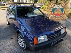 В Саратове взрослый электровелосипедист подбил подростка-скутериста