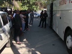 В Саратове обнаружили автобус с десятками нелегальных мигрантов из Узбекистана